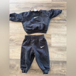 Nike Toddler Boys Black Fleece Sweatshirt and Joggers Tracksuit Set 18M